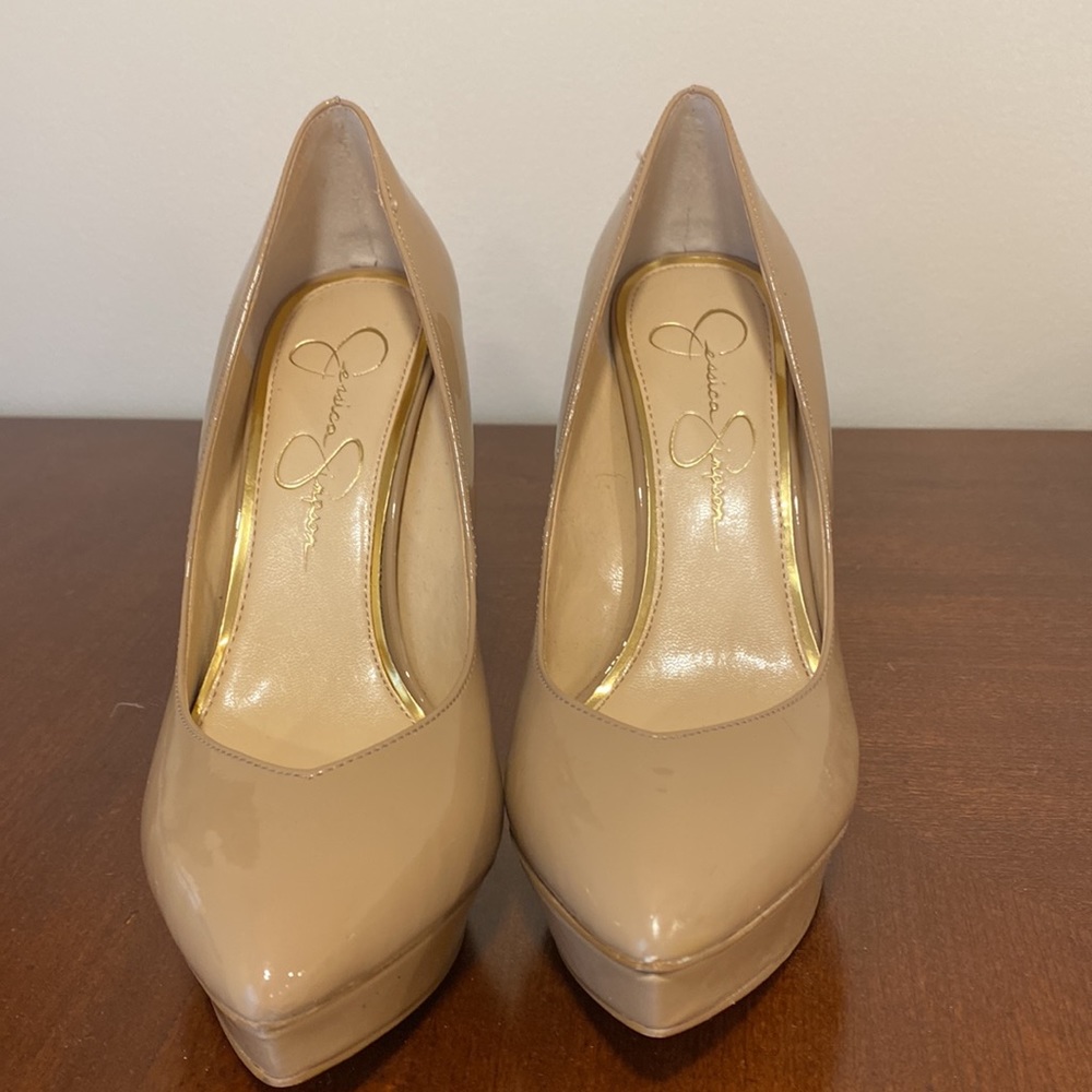 Jessica Simpson nude heels